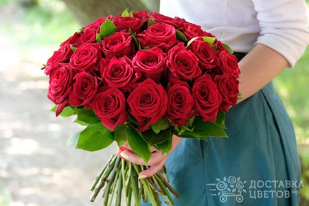 Букет из 31 красной розы "Классика"
